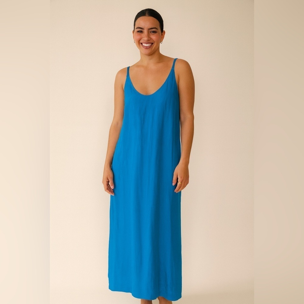 J Crew Blue Sleeveless Maxi Dress. Size-Small